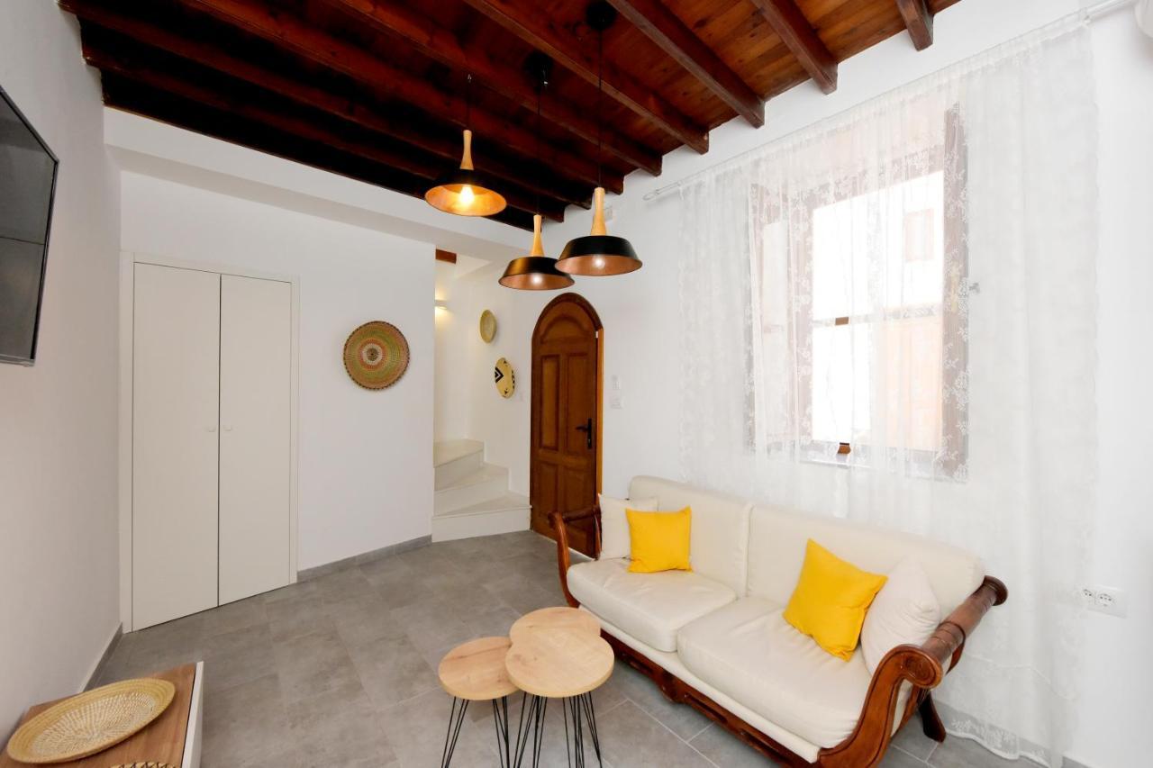 Pera Houses 2-Bedroom In The Center Of Lindos Exterior photo