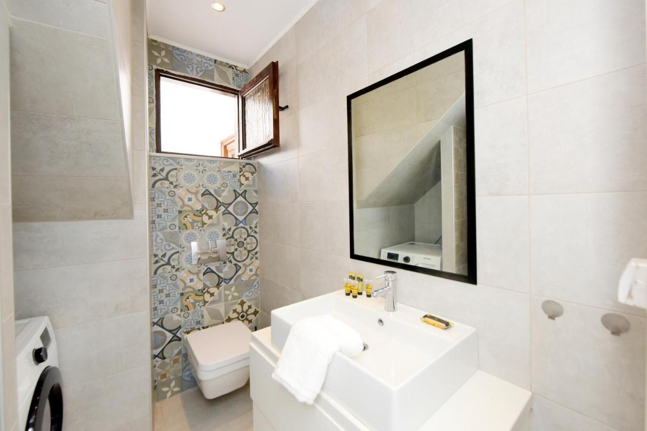 Pera Houses 2-Bedroom In The Center Of Lindos Exterior photo