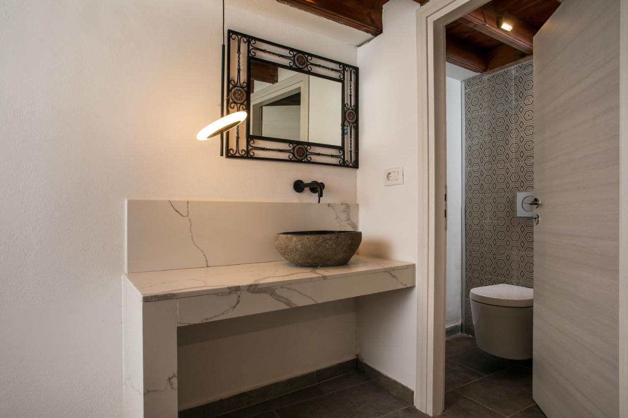 Pera Houses 2-Bedroom In The Center Of Lindos Exterior photo